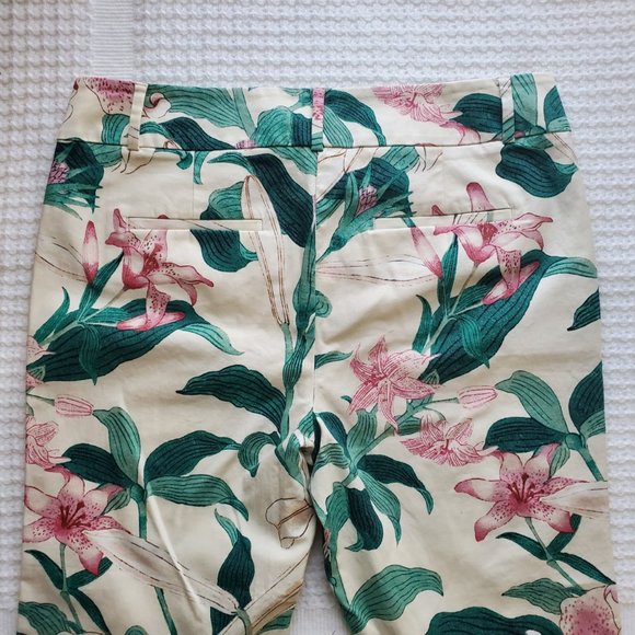 Ann Taylor Cropped Leg Pants Floral - Picture 4 of 7